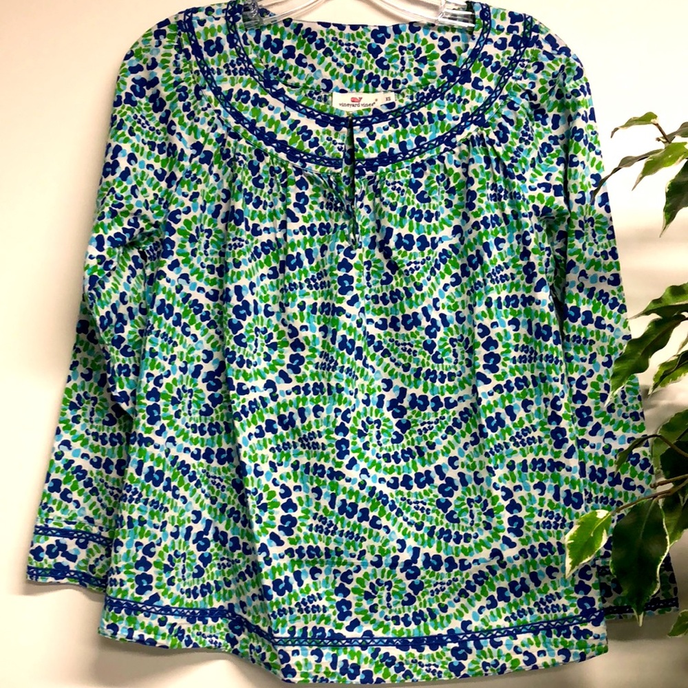 Vineyard Vines Top